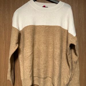 Vince Camuto Two-Tone Sweater in Cream and Tan